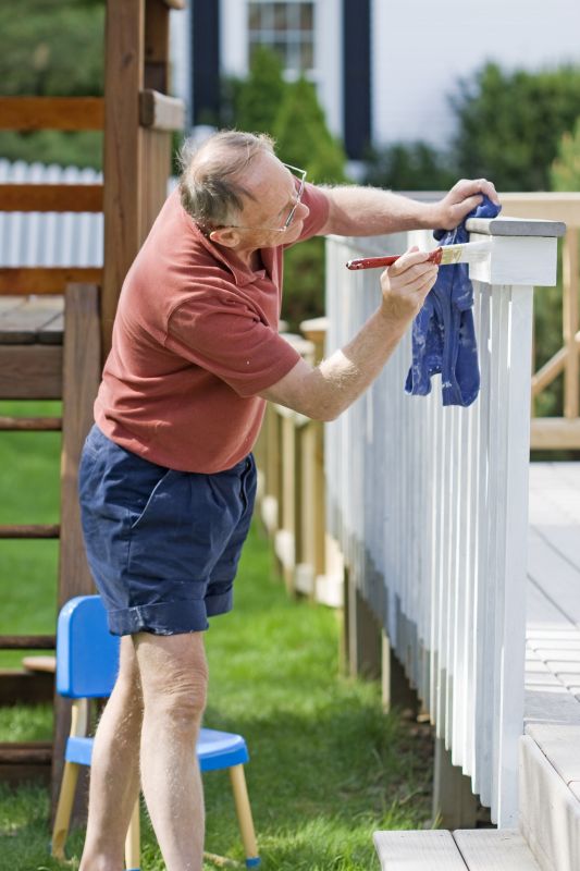 Fence, Deck, Or Porch Painting And Staining For Long-Term Durability